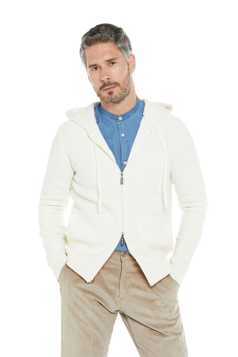 Maglione misto lana con zip e cappuccio con trama tinta su tinta 