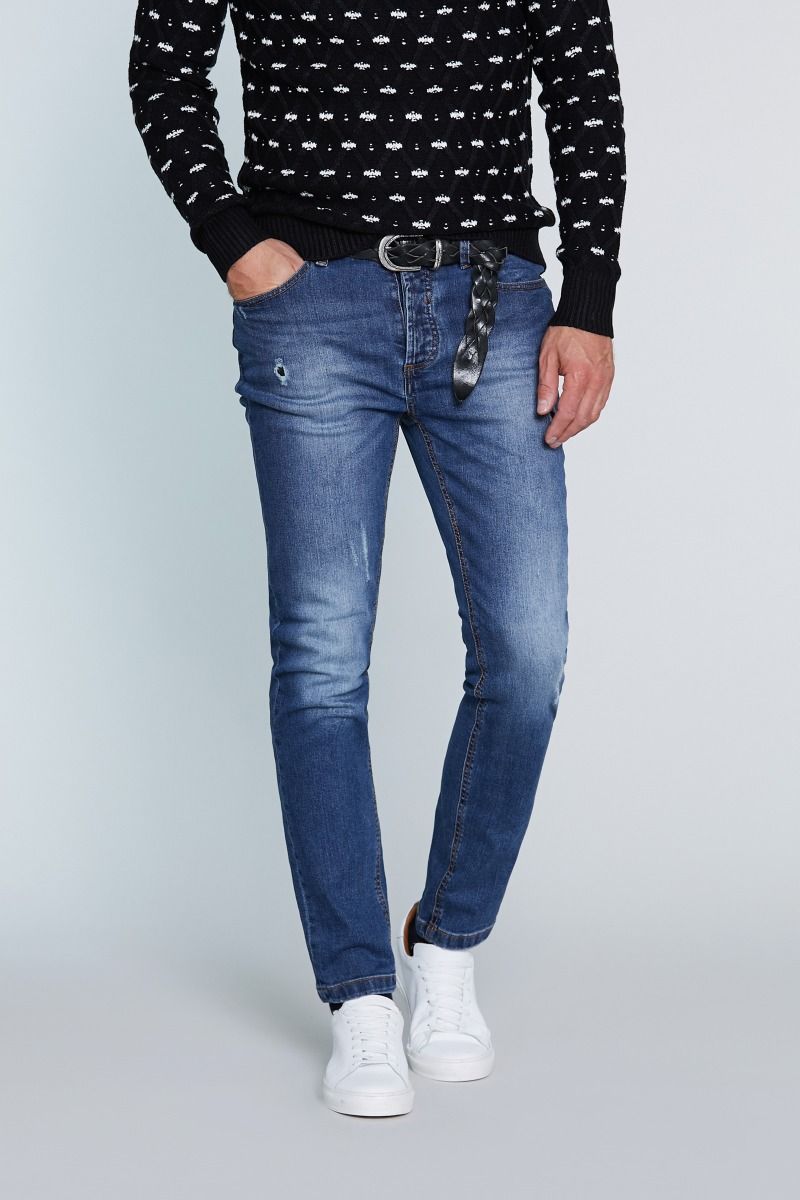 jeans-con-strappi