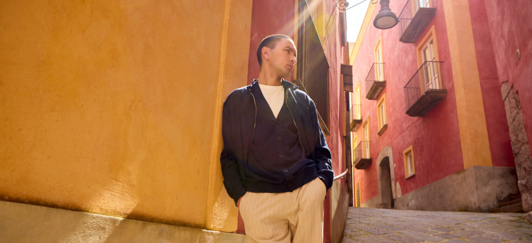 Giubbotti e pantaloni: abbinamenti primaverili per ogni occasione